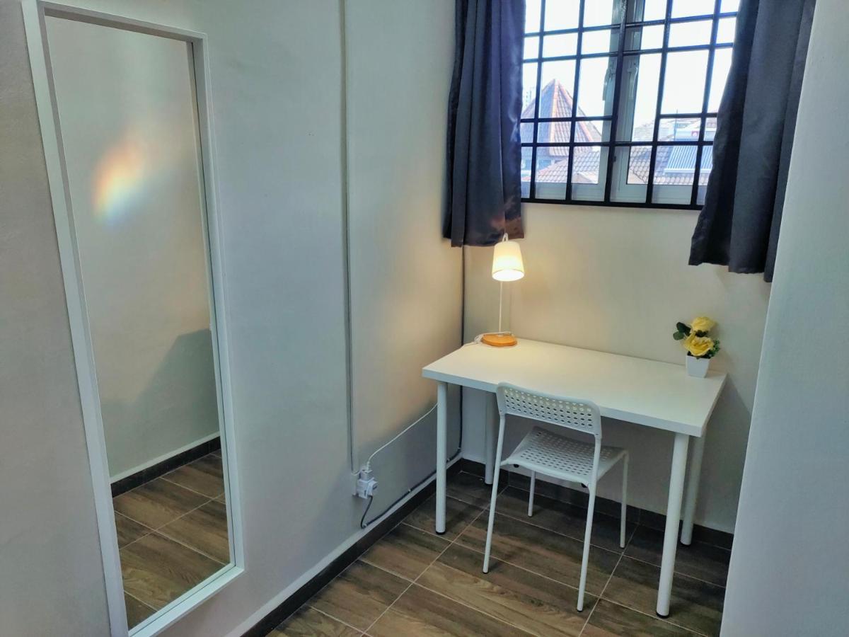 Semi-Detached, Up To 21 Pax, 4 Bedrooms, 3 Bathrooms, 4 Car Parks By Star Home Bayan Lepas Exterior foto