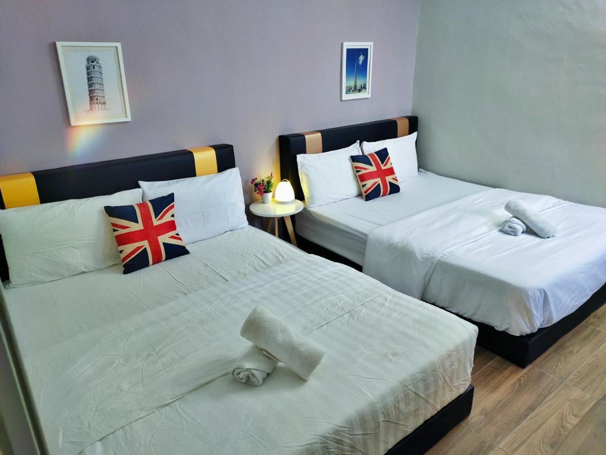 Semi-Detached, Up To 21 Pax, 4 Bedrooms, 3 Bathrooms, 4 Car Parks By Star Home Bayan Lepas Exterior foto